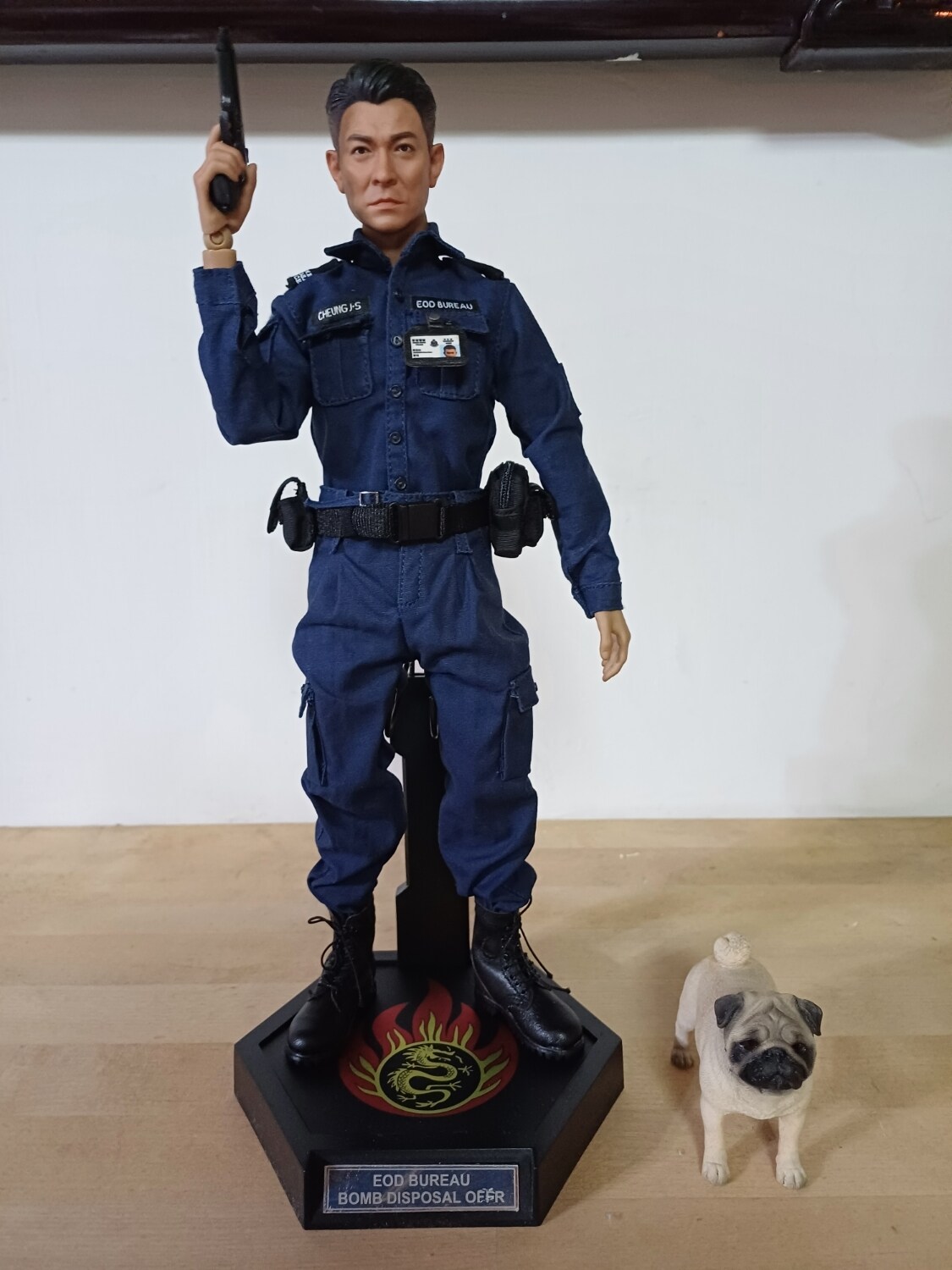 心得】拆彈專家劉德華12吋1/6人偶開箱@綜合公仔玩具討論區哈啦板- 巴哈姆特