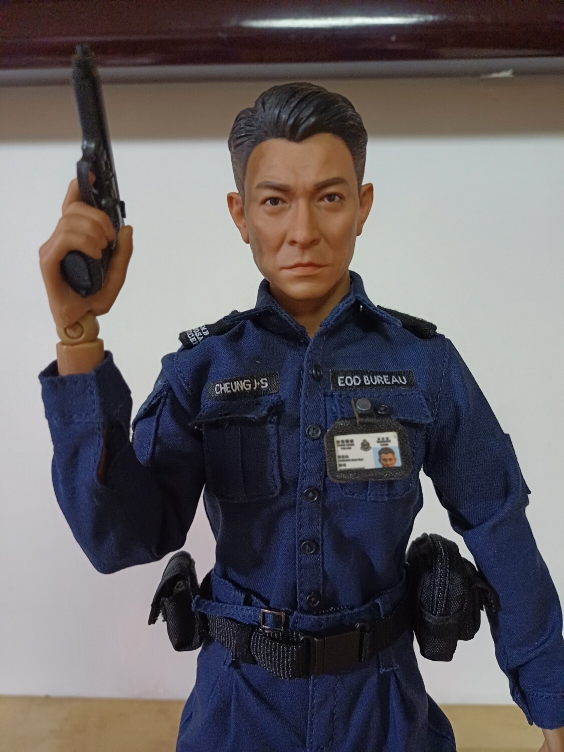心得】拆彈專家劉德華12吋1/6人偶開箱@綜合公仔玩具討論區哈啦板- 巴哈姆特