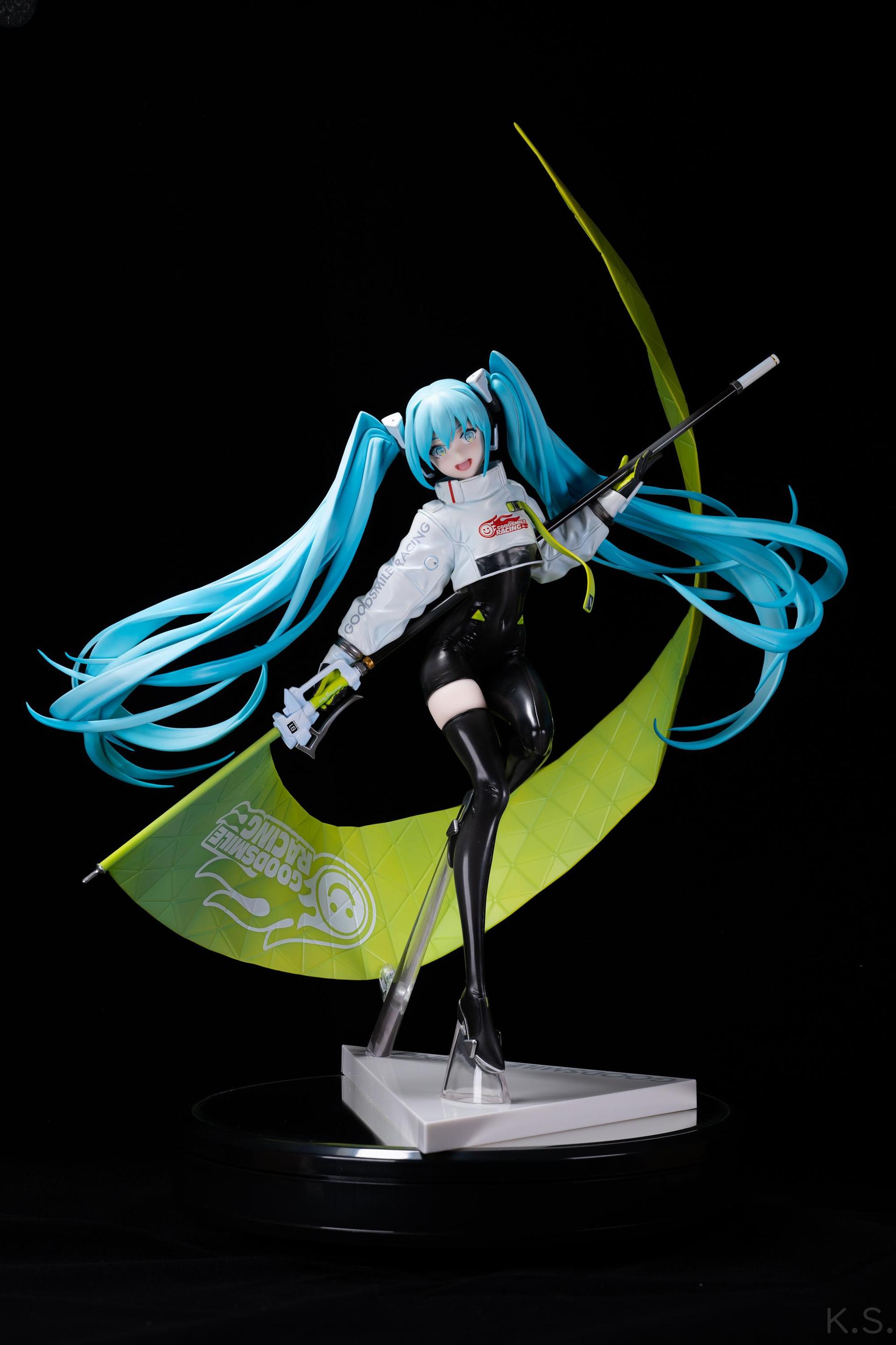 【心得】簡易開箱 RACING MIKU 2022Ver. @綜合公仔玩具討論區 哈啦板 - 巴哈姆特