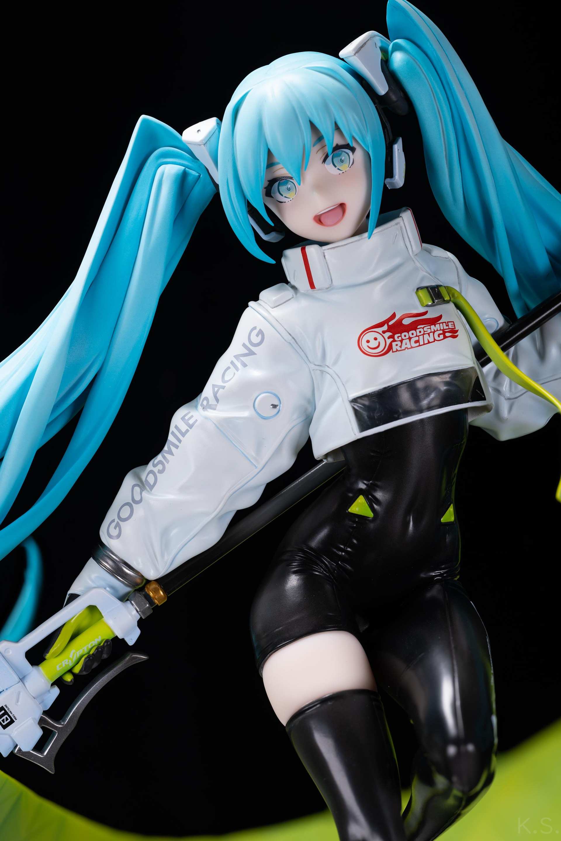 【心得】簡易開箱 RACING MIKU 2022Ver. @綜合公仔玩具討論區 哈啦板 - 巴哈姆特