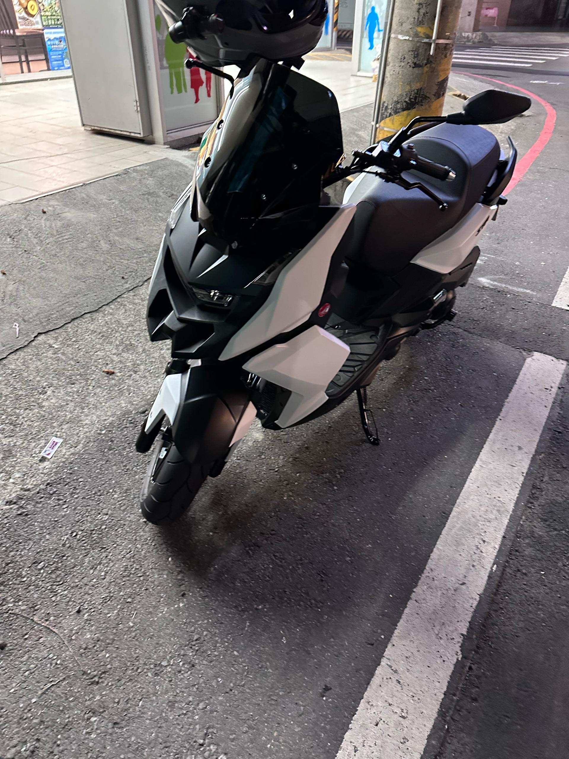 【心得】STR300，300公里騎乘心得 @汽機車討論 哈啦板 - 巴哈姆特