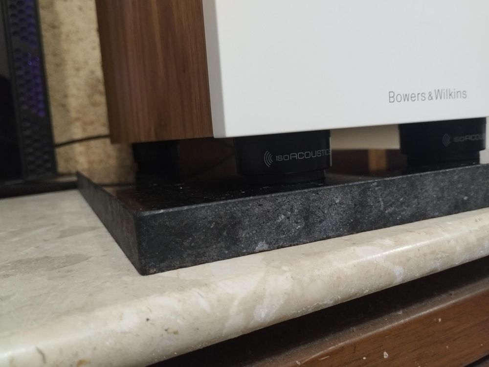 【心得】Audio Bastion腳墊心得 隔絕喇叭與電視櫃共振 @影音視聽討論區 哈啦板 - 巴哈姆特