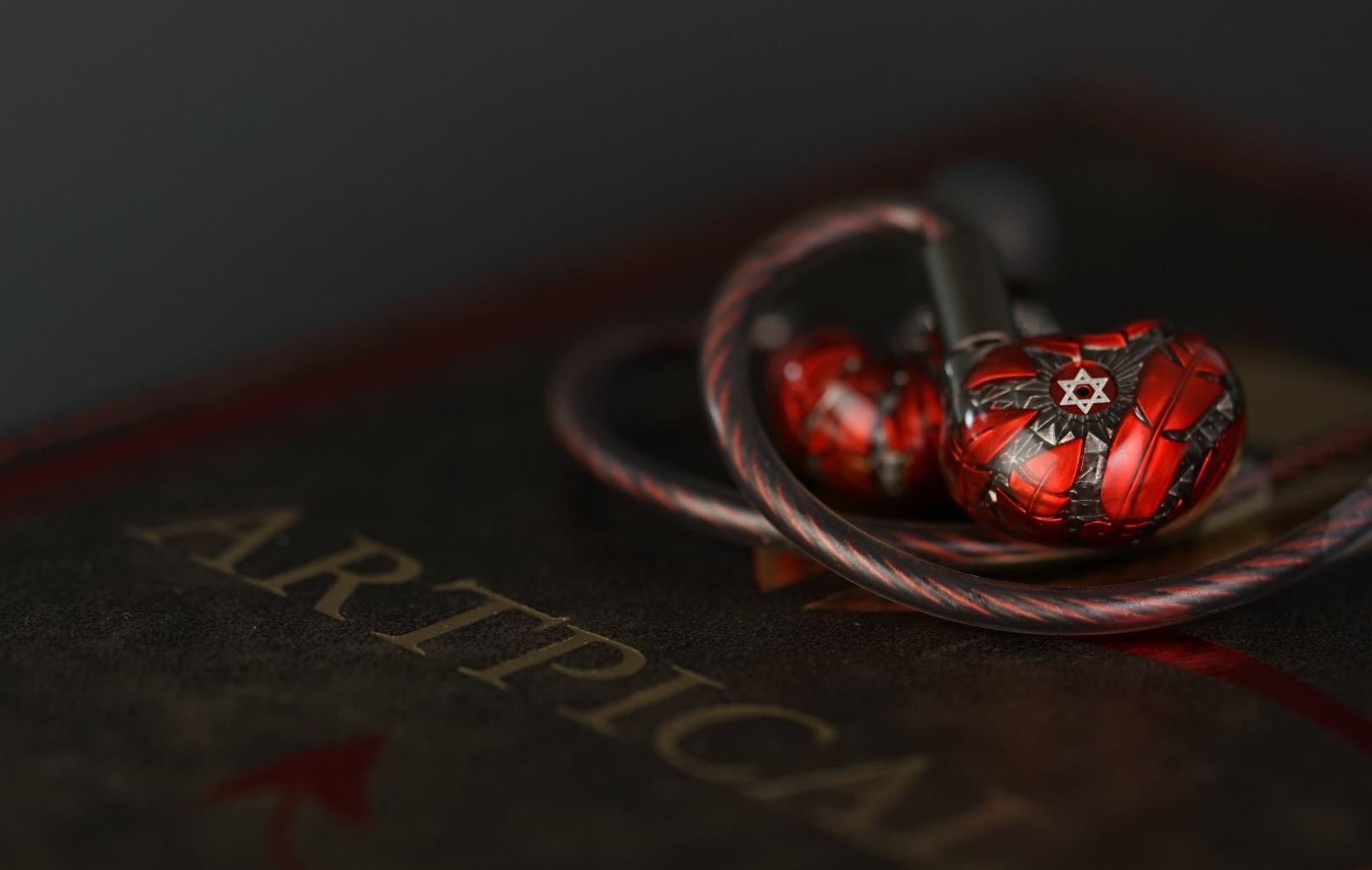 ARTPICAL Lucifer リケーブル可能イヤフォン ARTPICAL Lucifer リ