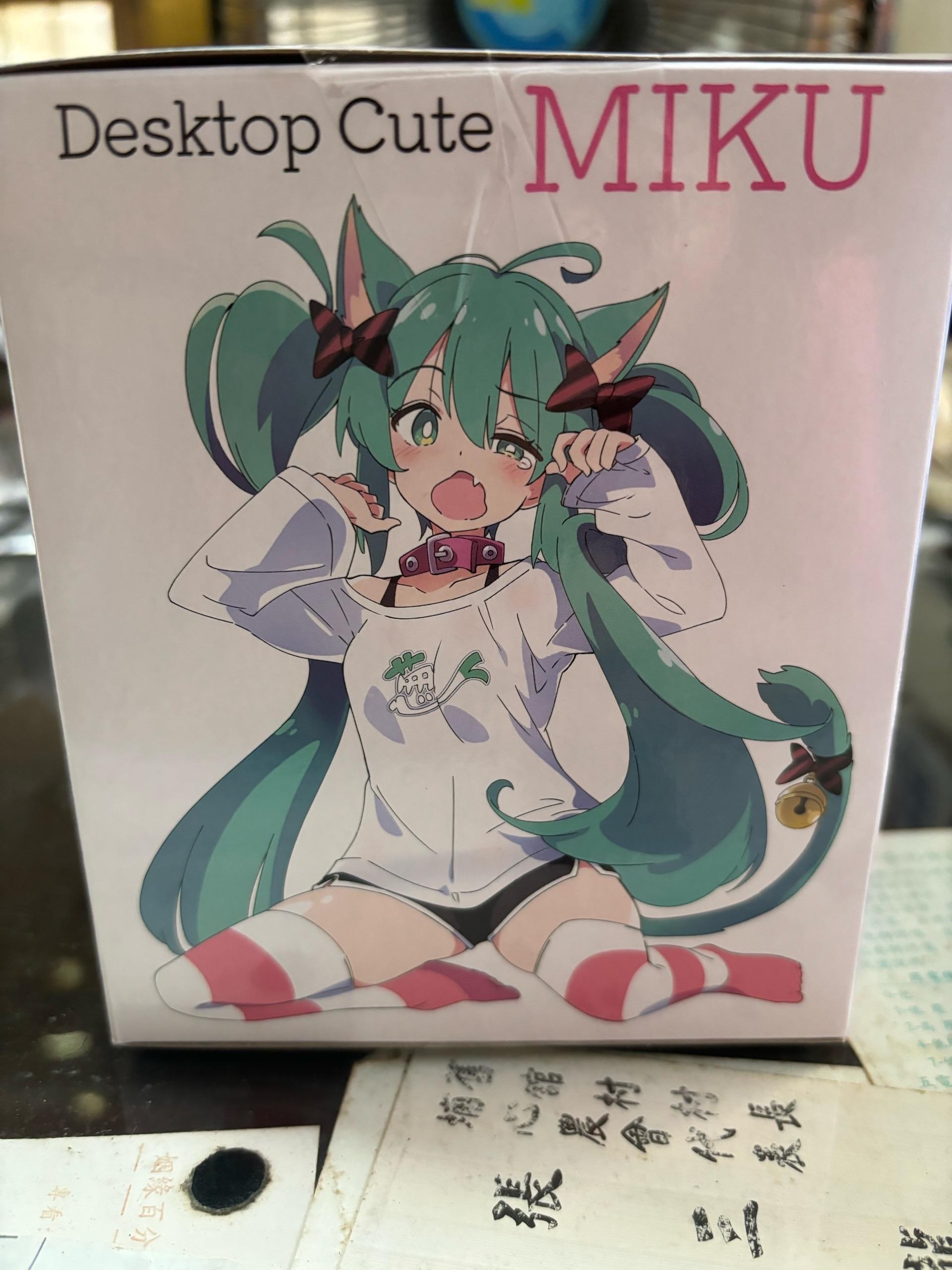 心得】「惡魔醬不專業開箱」TAITO 初音未來Desktop Cute 猫耳T恤