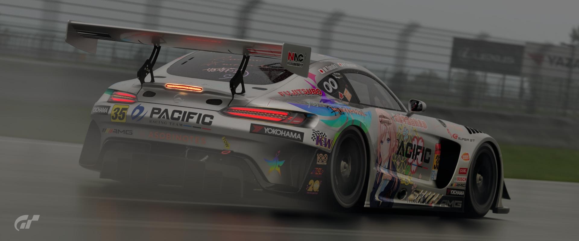 【情報】【情報】PACIFIC RACING TEAM 2025年將和偶像大師系列合作參戰GT300組 @跑車浪漫旅系列(GT & TT) 哈 ...