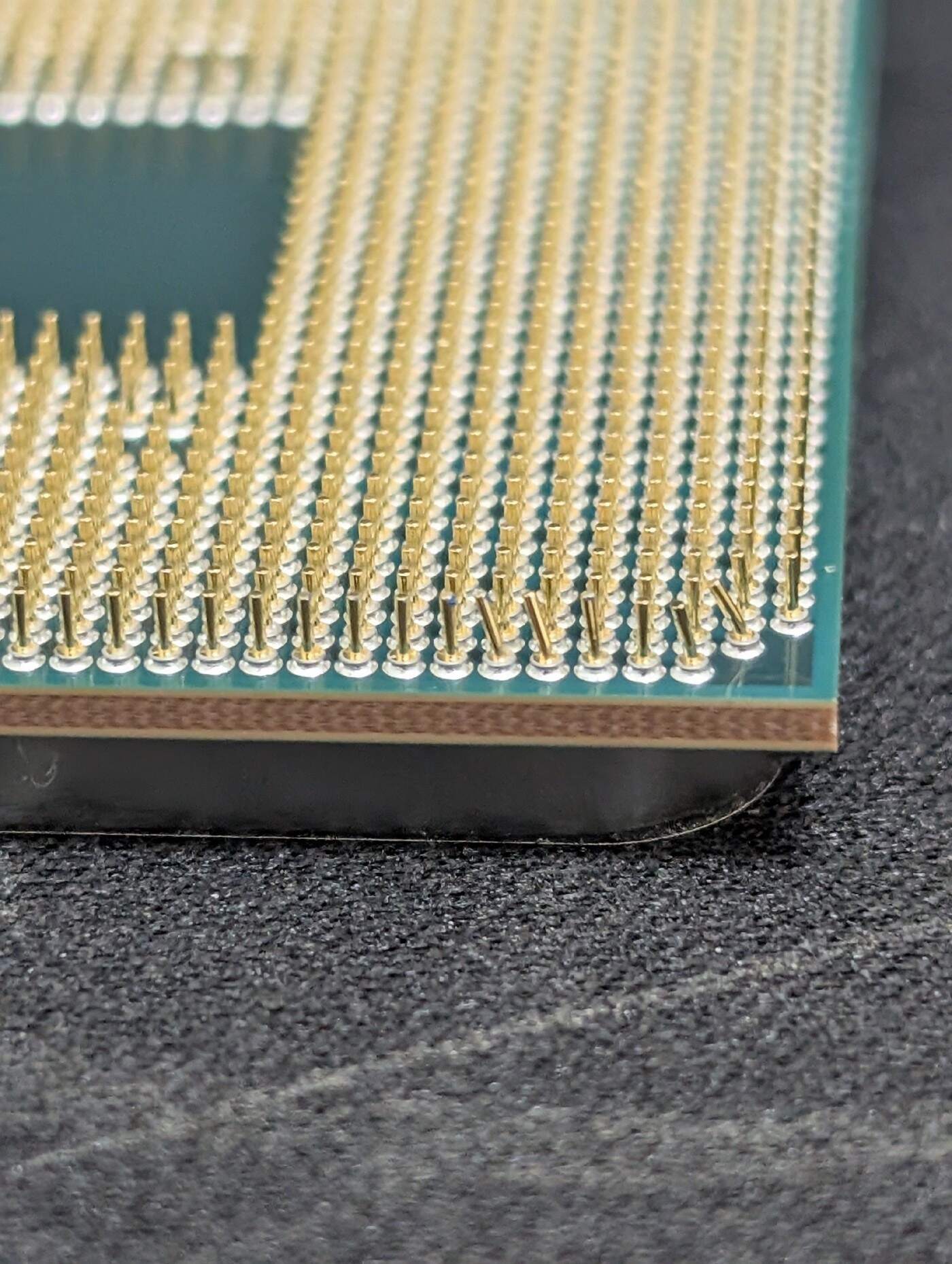 【心得】在pchome 24H買到歪腳cpu @電腦應用綜合討論 哈啦板 - 巴哈姆特