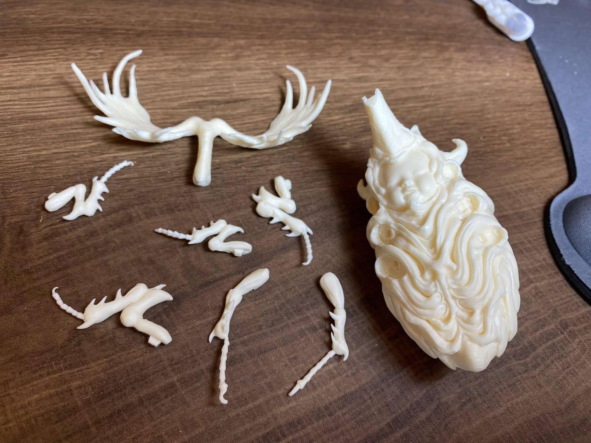 不專業製作，馬來西亞的「鹿角蟲」by原型師「Hector Lim」 - dwm00025的創作 - 巴哈姆特