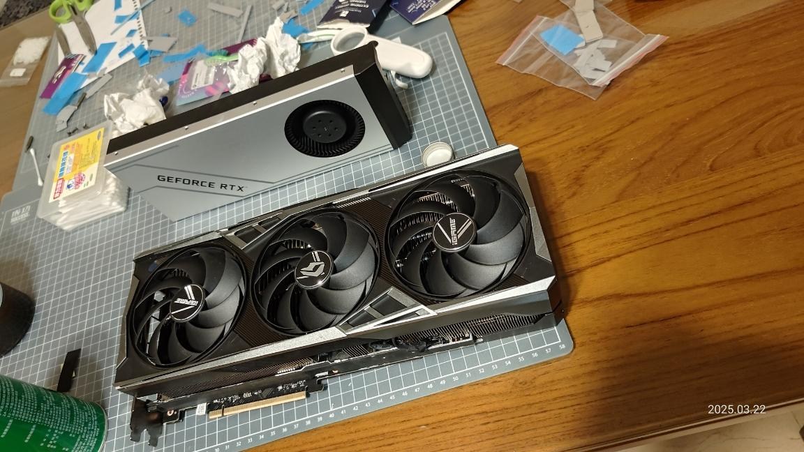 ジャンク】RTX 4090 48GB Turbo 魔改造品 RTX 4090魔改48GB显存还有