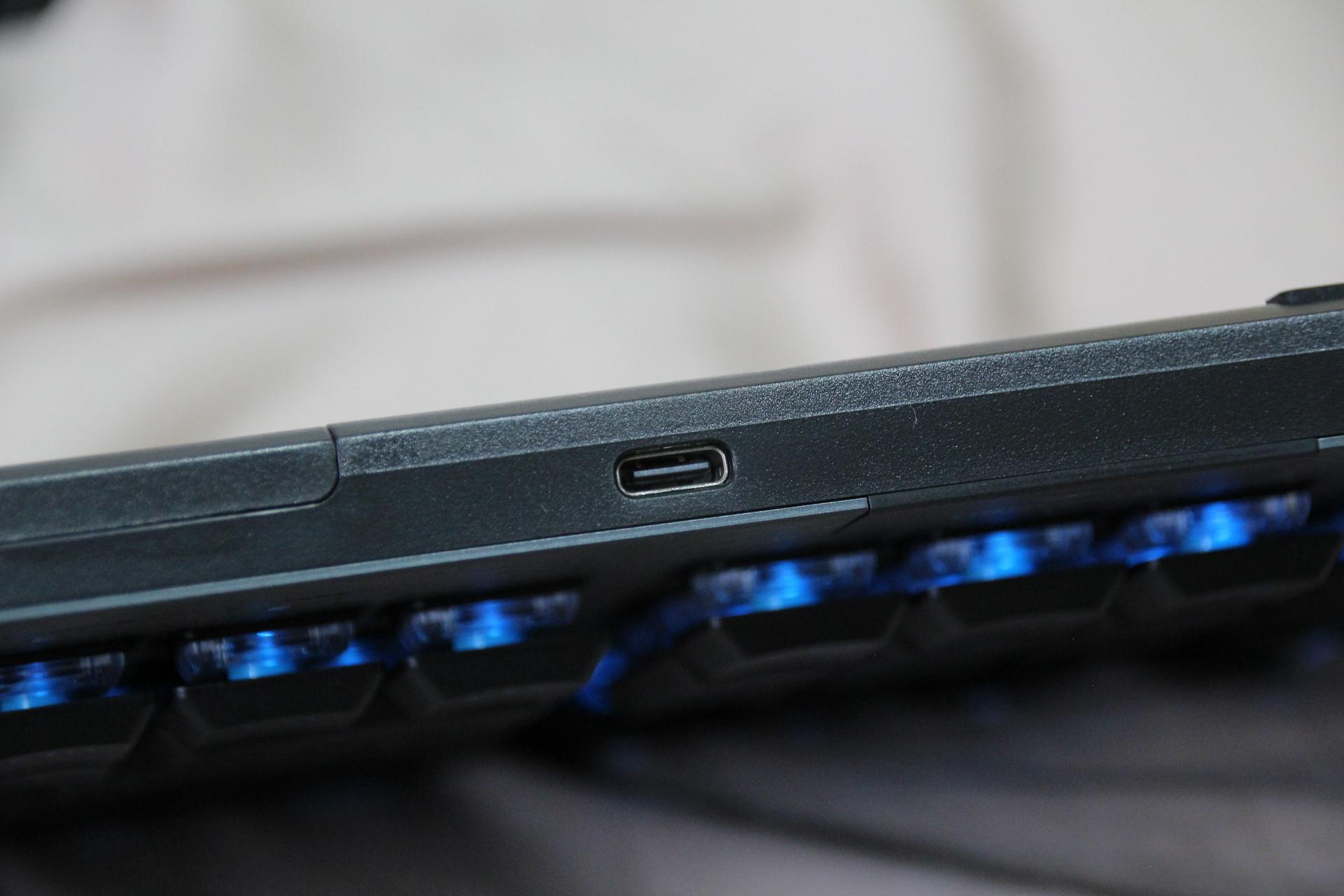 【菜頭說3C】謝謝你羅技，讓 G913 差點成為我一輩子的痛