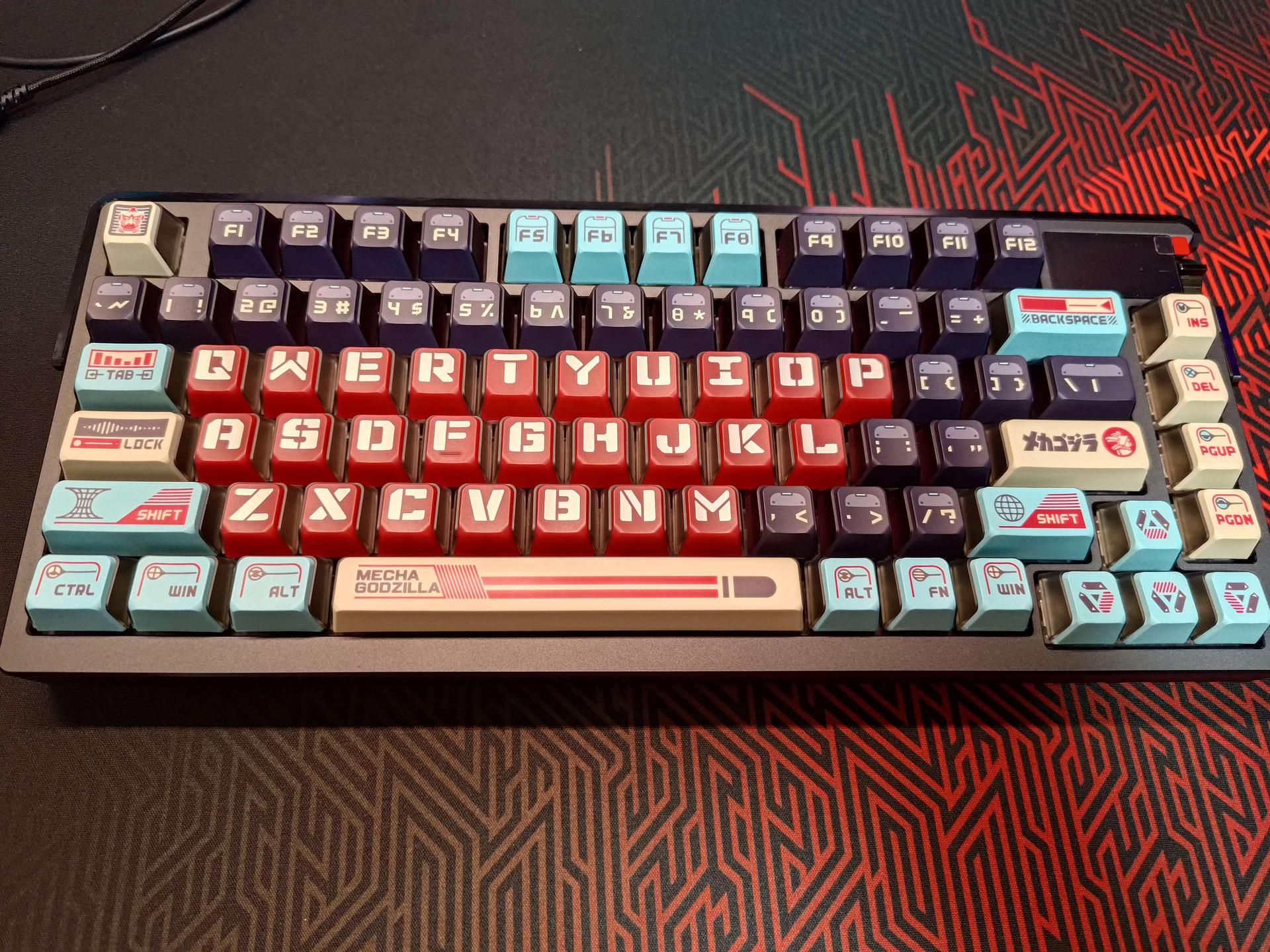 開箱】頑皮匠| 雨宮香奈北齋之女鍵帽同場加映Irocks K103R 莓紅軸宇治