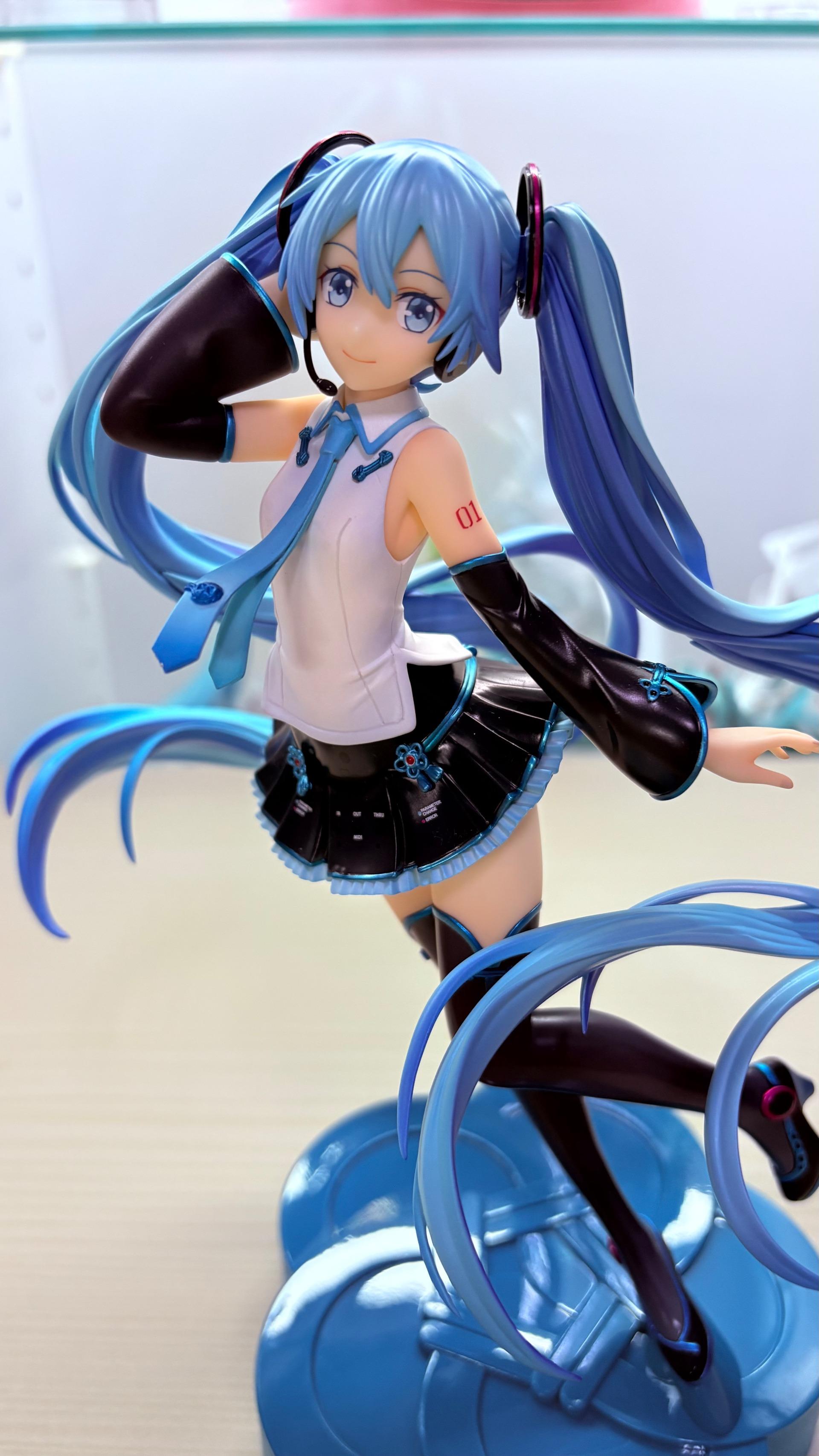 心得】GSC 初音未來MIKU V4 CHINESE 1/8 - 簡單開箱@綜合公仔玩具討論